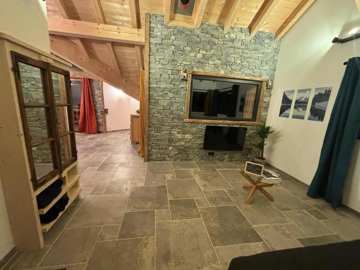 Chalet 4 P Le Chardon Du Roc La Cote d'Arbroz 0*,  France